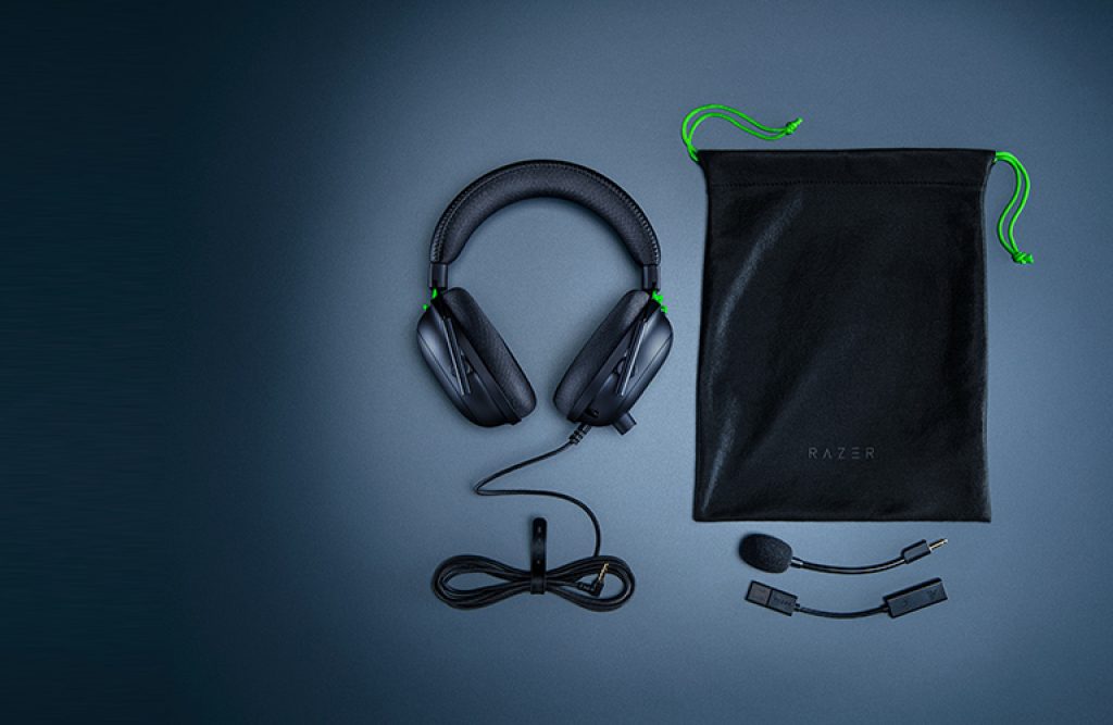 Casque Razer BlackShark V2 unpack Casque Razer BlackShark V2